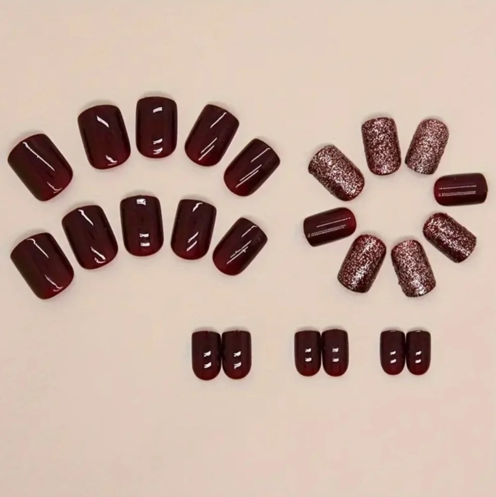 24 Pieces Fake Press On Nails